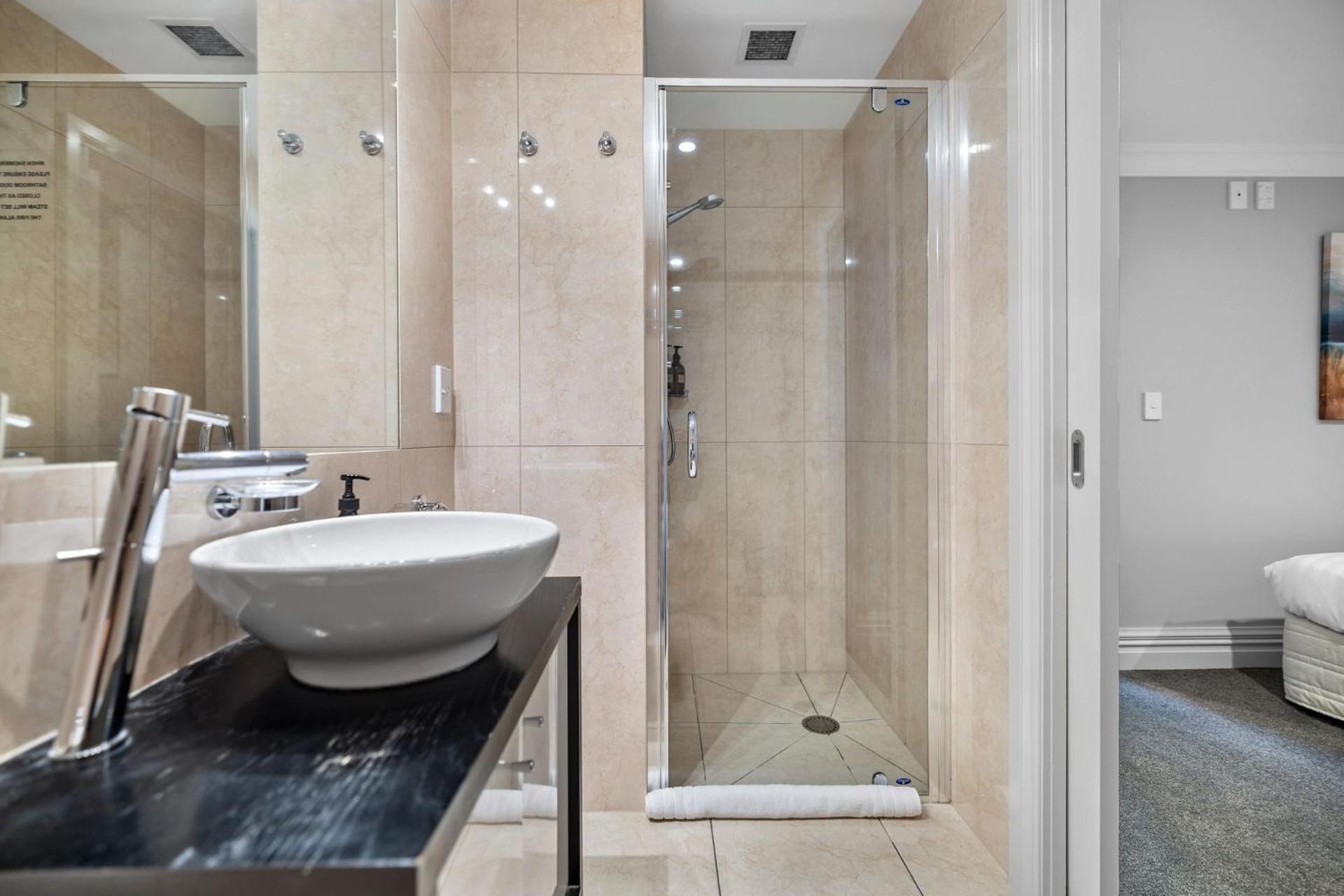 Lakefront Luxury 912 The Beacon 3 Bedroom Queenstown Zewnętrze zdjęcie